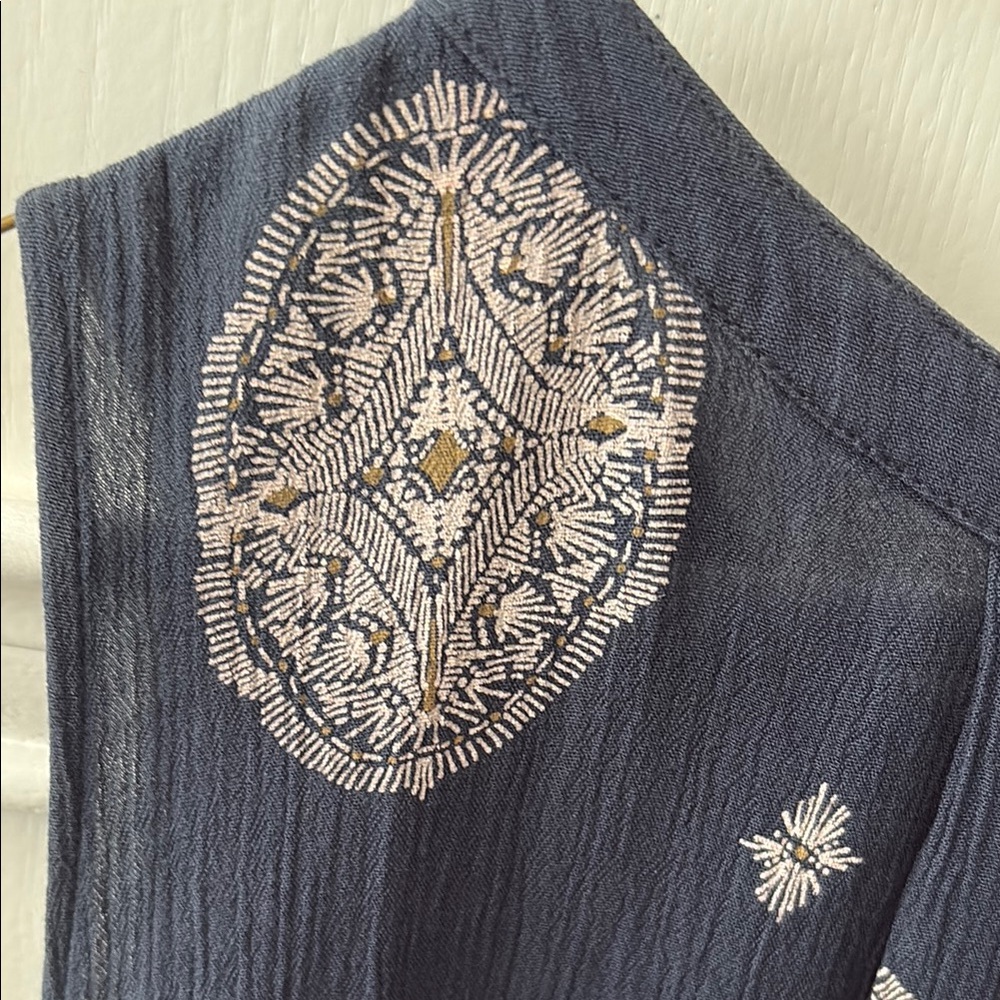 Free People Steel Blue Cut Out Tunic Top - Size M - Picture 9 of 12